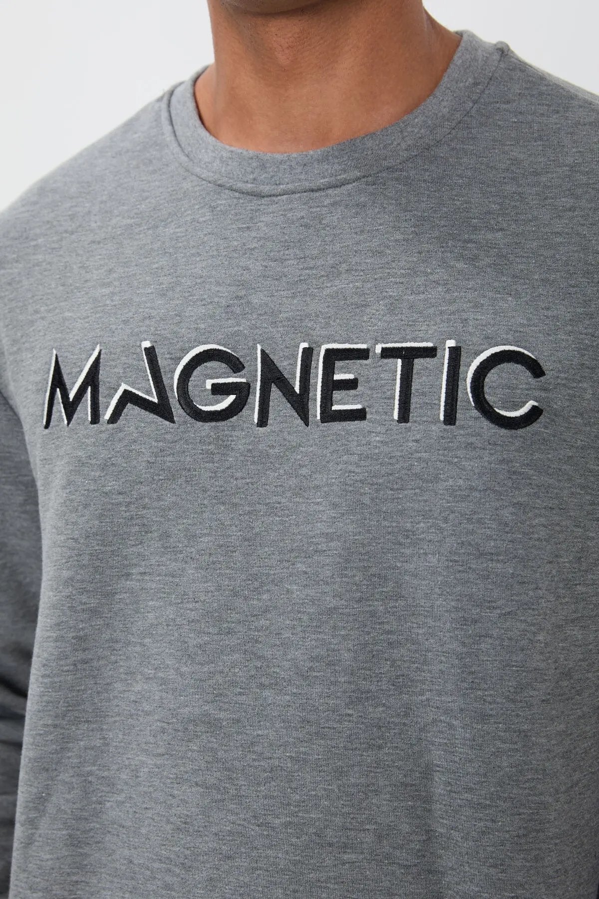 yazi nakişli o yaka rahat form erkek sweatshirt - 88020 - Justyol