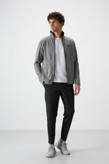 <tc>Ensemble de survêtement homme en gris et bleu marine avec col montant - 85200</tc>