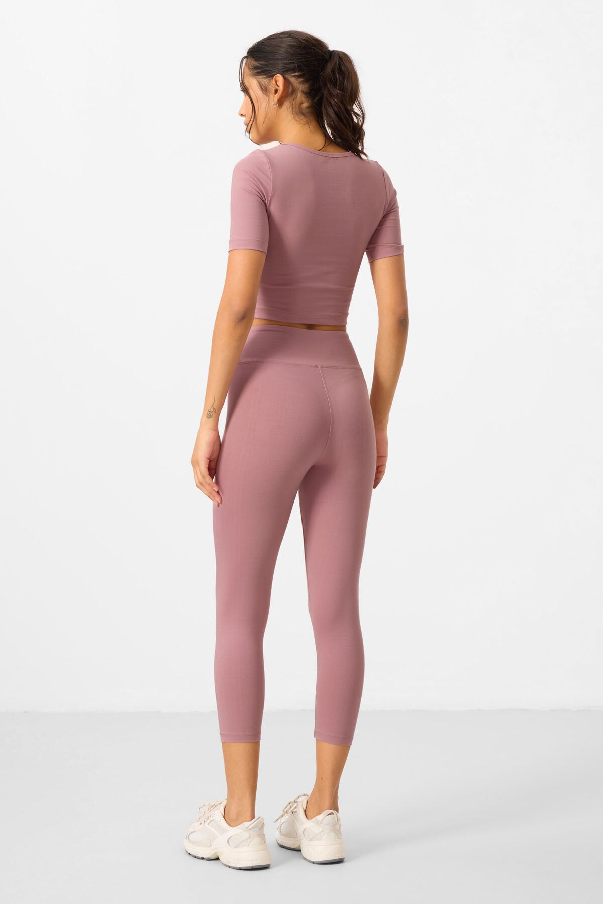 Ensemble Sport Femme 2 Pièces – Crop T-shirt & Legging - 95285