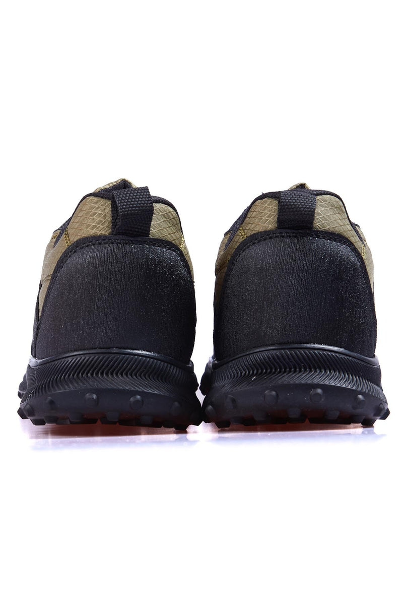 Baskets Sportives à Lacets pour Homme - Détails en Cuir Synthétique et Filet