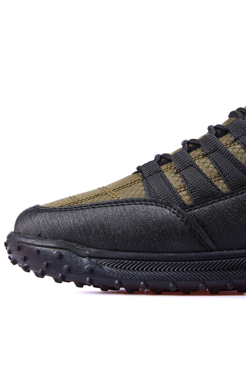 Baskets Sportives à Lacets pour Homme - Détails en Cuir Synthétique et Filet