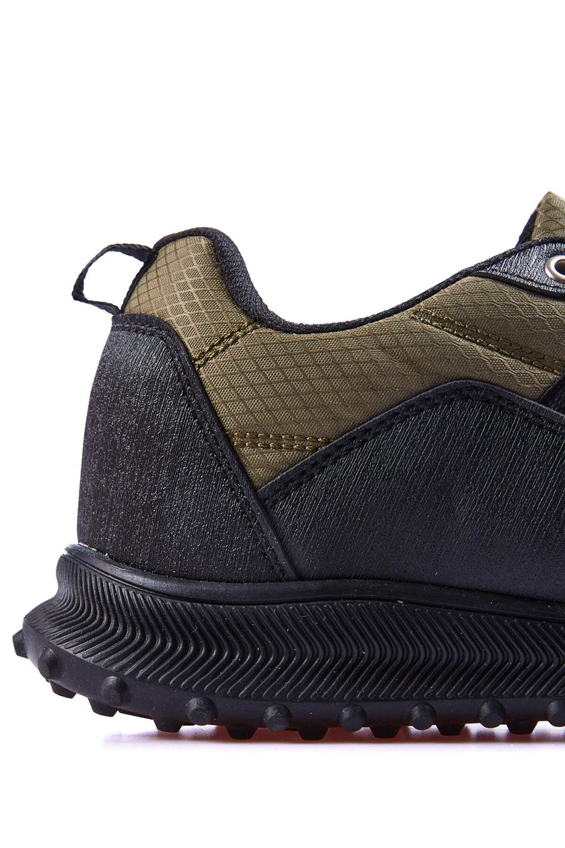 Baskets Sportives à Lacets pour Homme - Détails en Cuir Synthétique et Filet