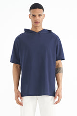 <tc>T-shirt oversize pour homme avec capuche, détails d'étiquettes sur les manches - 88179</tc>