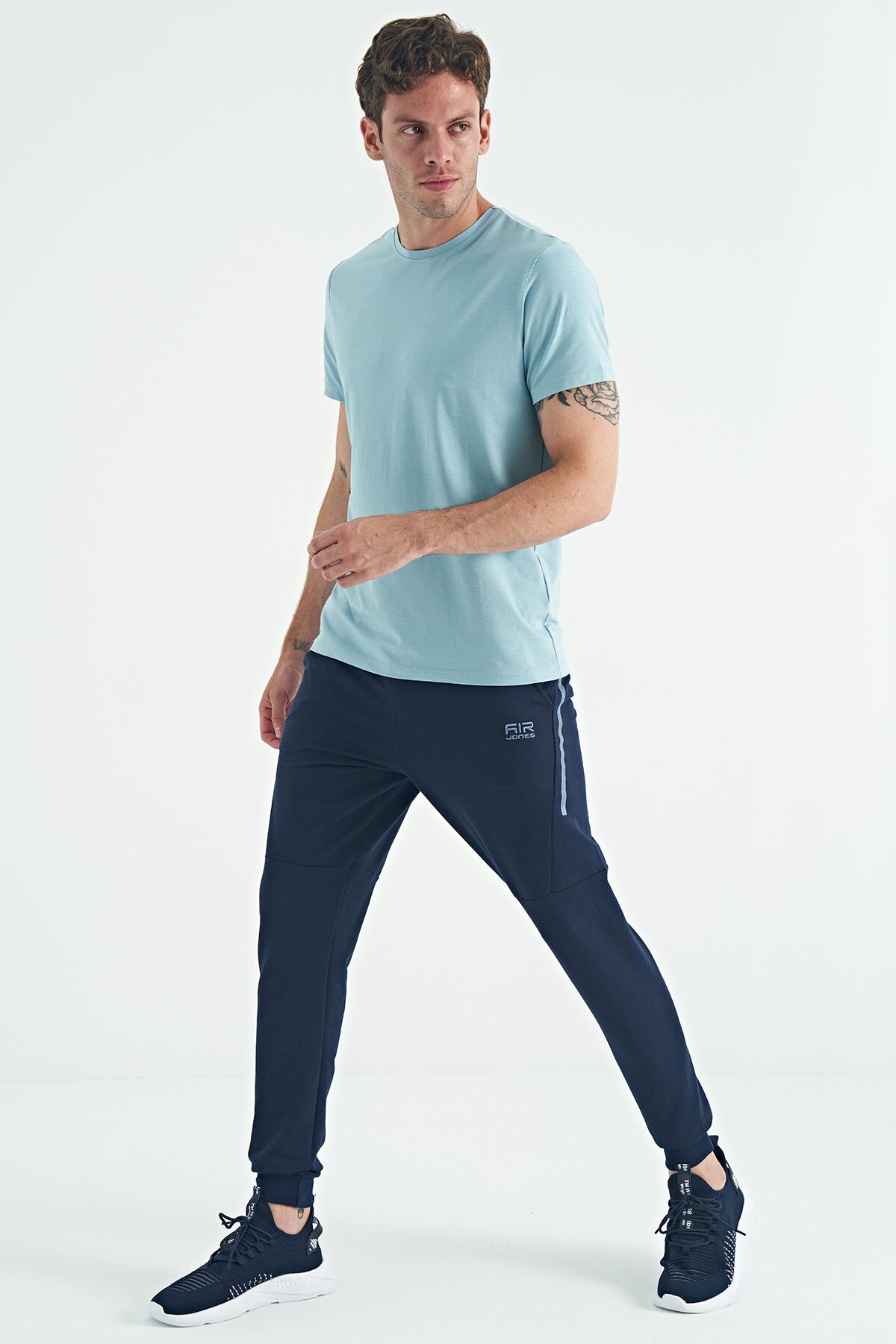 <tc>Pantalon de survêtement homme Nigel coupe standard - 84916</tc>