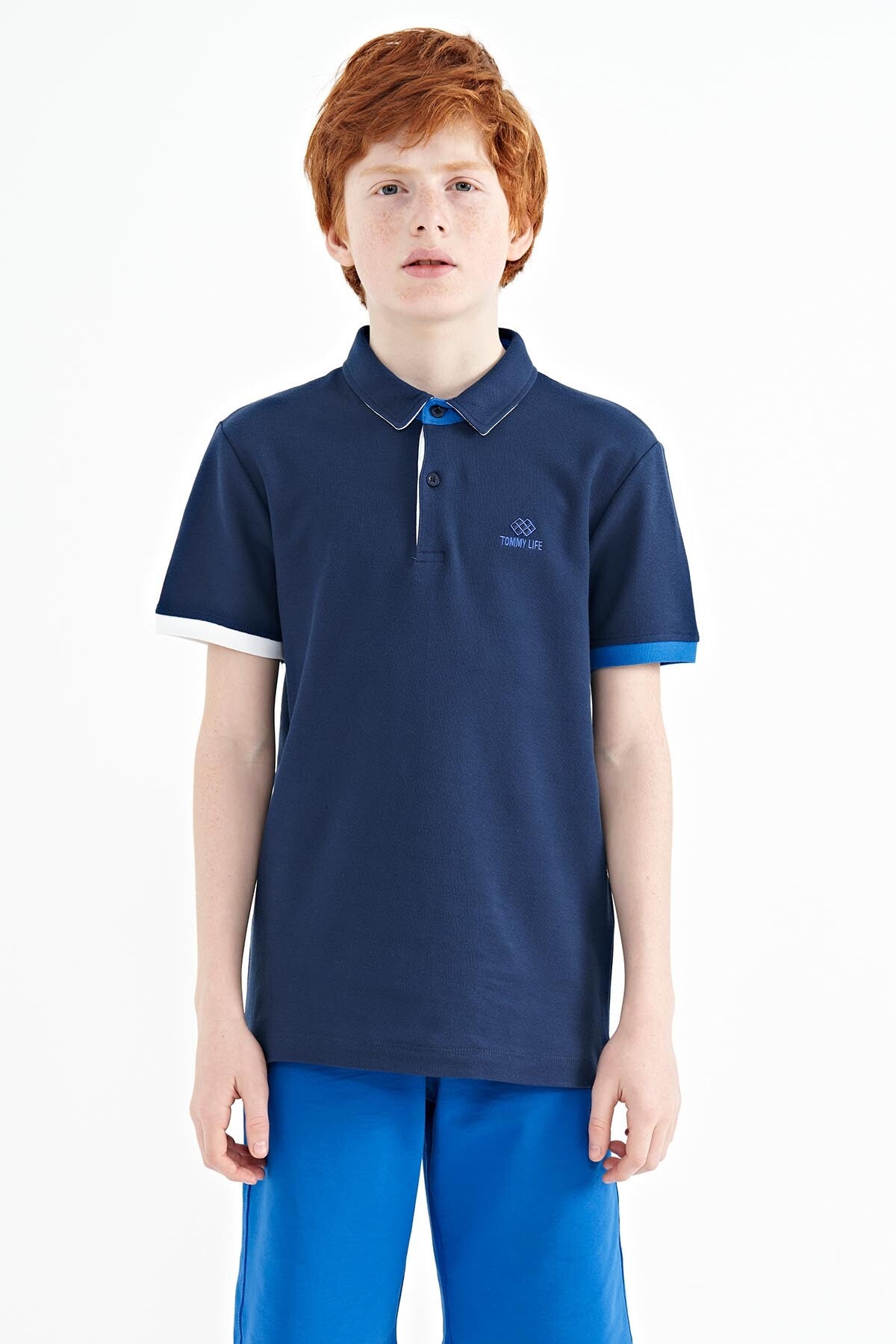 <tc>T-shirt pour garçon à col polo, coupe standard, avec broderie de logo - 11083</tc>