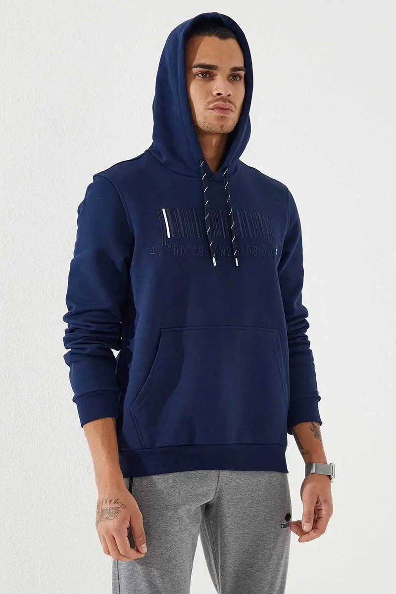 nakişli kanguru cep standart kalip kapüşonlu erkek sweatshirt - 87839 - Justyol