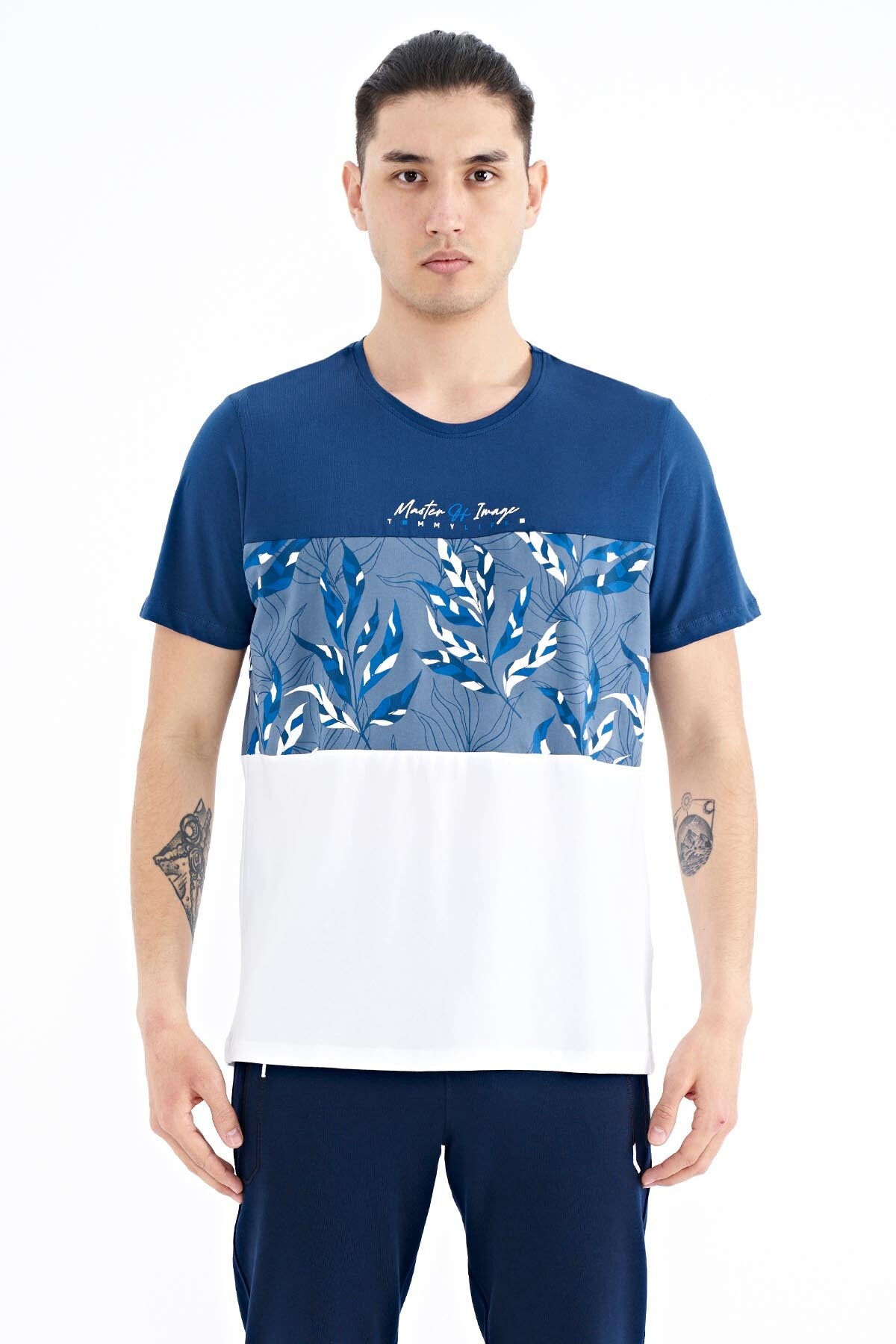 <tc>T-shirt pour homme à col rond, à coupe standard, avec impression en dégradé de couleurs - 88177</tc>