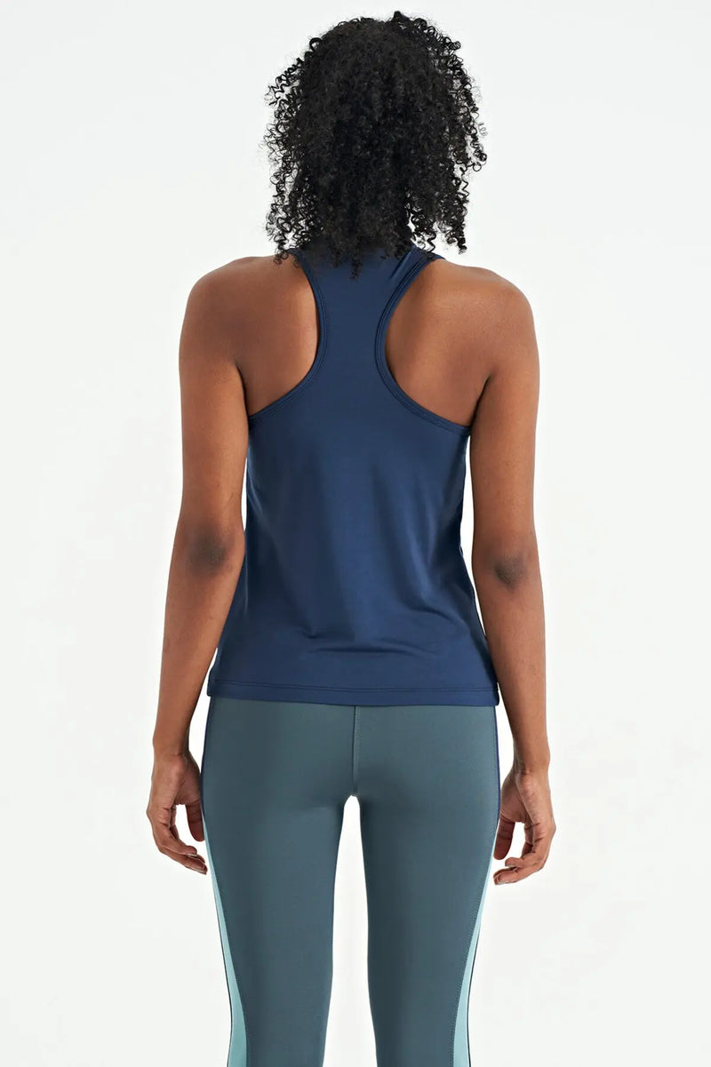 Débardeur de sport pour femme à col rond, sans manches, avec détails fente - 97256