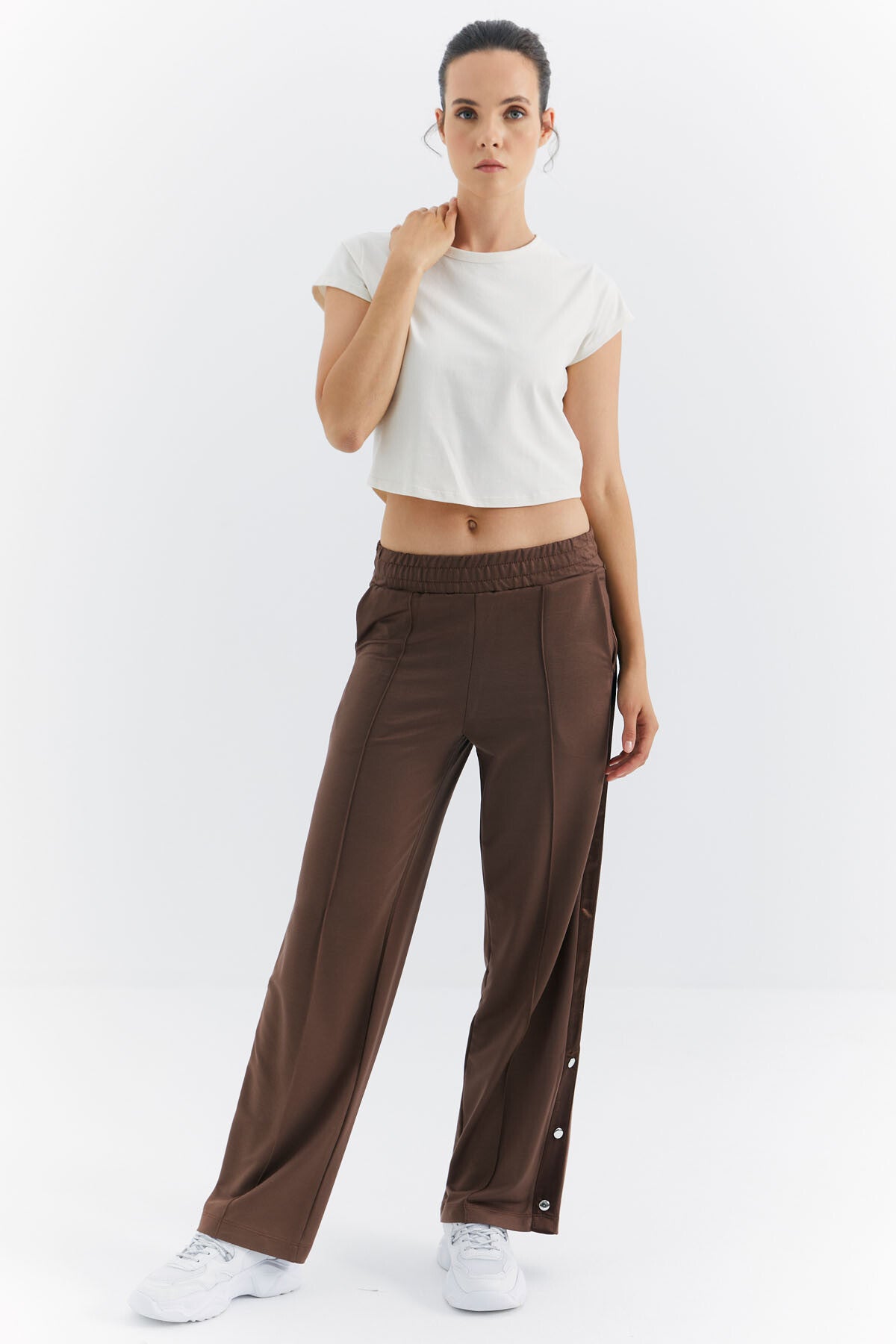 <tc>pantalon de survêtement pour femme à taille élastique avec cordon de serrage et détails de couture avant, jambes larges - 02371</tc>