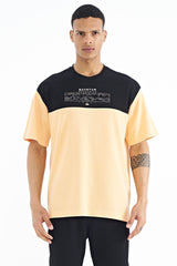 <tc>T-shirt oversize pour homme à col rond, avec détails d'imprimé et dégradé de couleurs - 88225</tc>