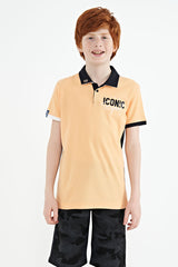 <tc>T-shirt pour garçon à col polo, coupe standard, avec détails de broderie au col et sur la poitrine - 11139</tc>