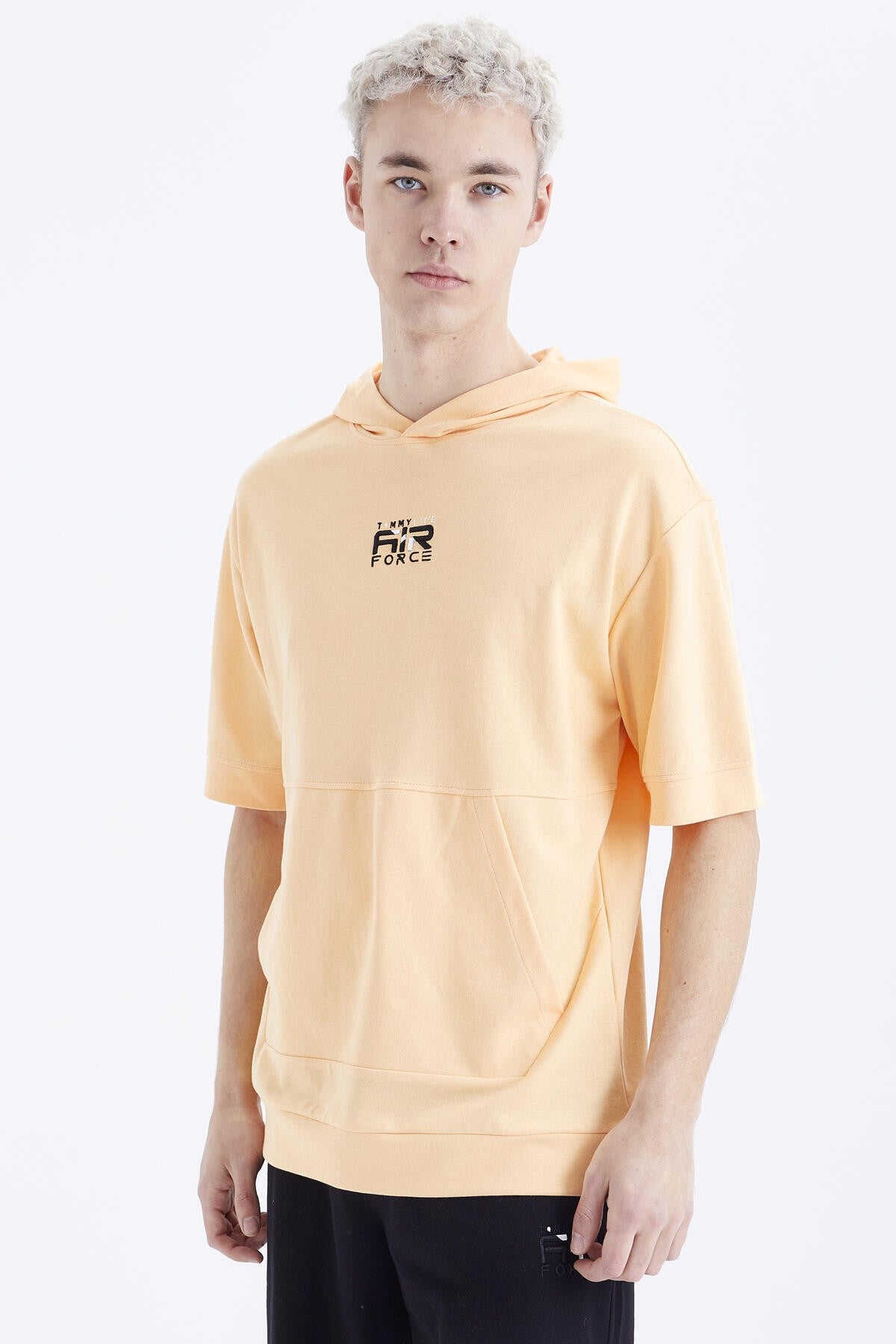 <tc>Ensemble homme oversize orange et noir avec broderie, capuche et poche kangourou - 85166</tc>