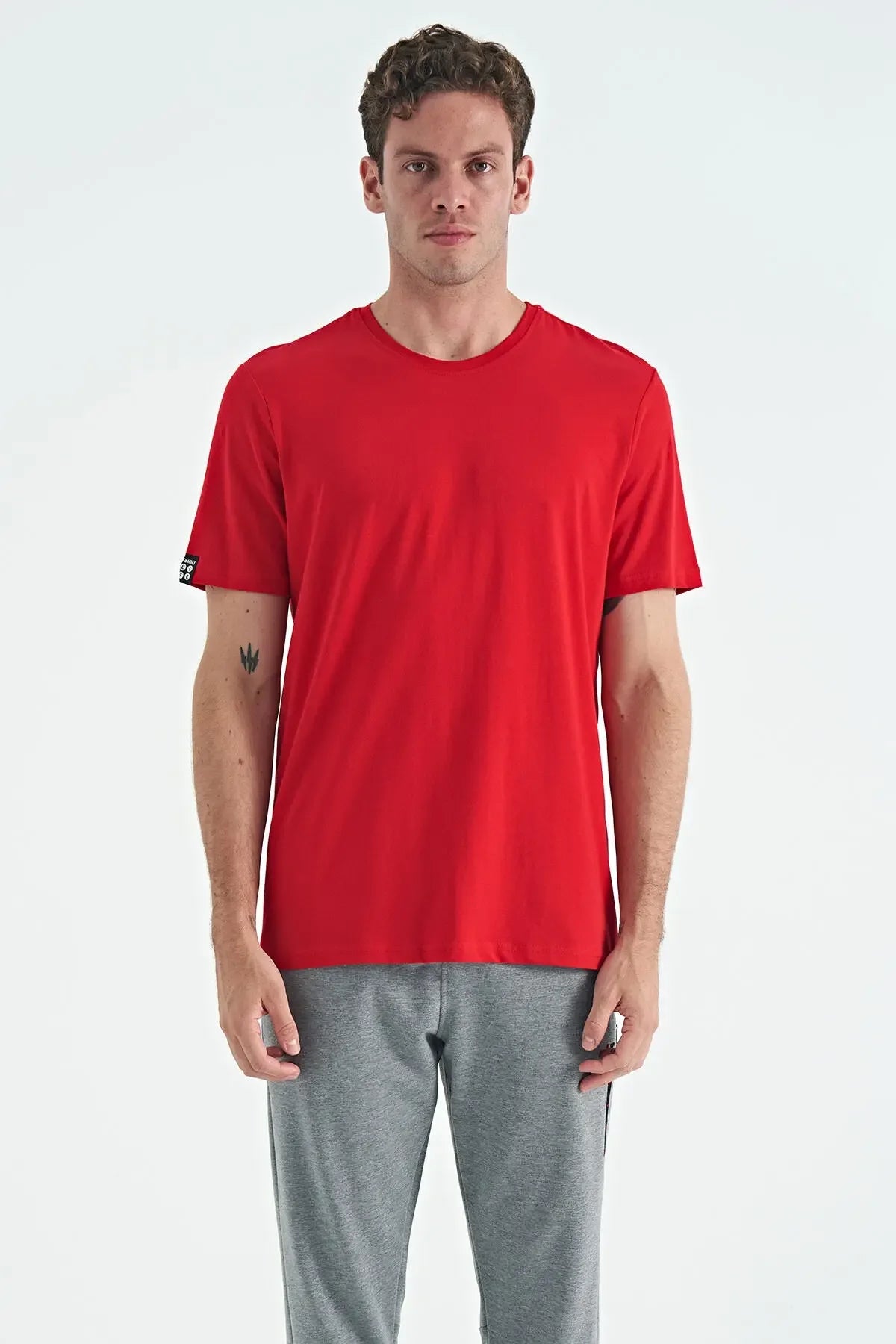 t‑shirt homme col en V basic coupe standard- 87911 - Justyol