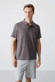 Polo homme en maille avec logo col polo coupe standard- 87748 - Justyol
