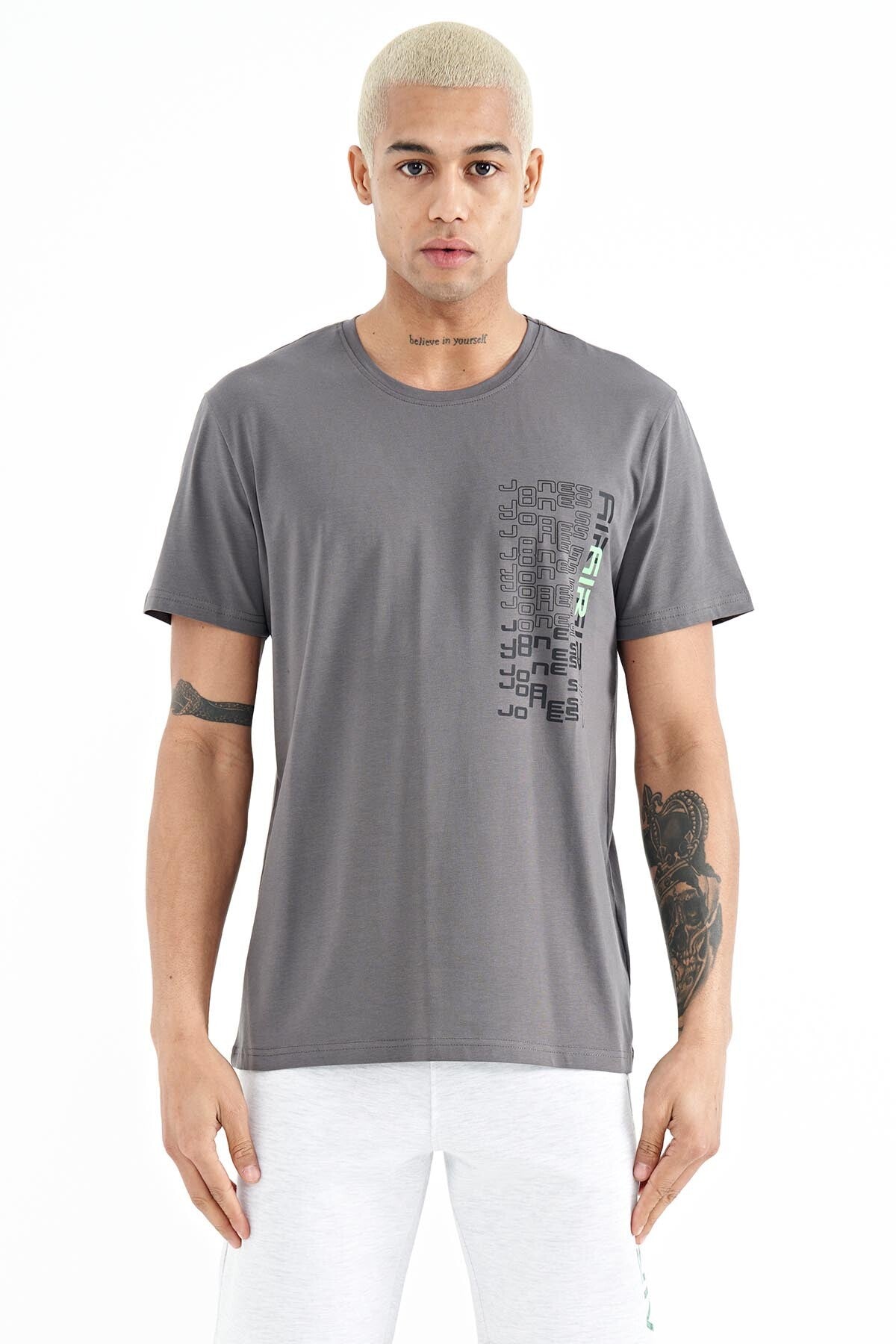 <tc>T-shirt pour homme à coupe standard "alan" - 88208</tc>