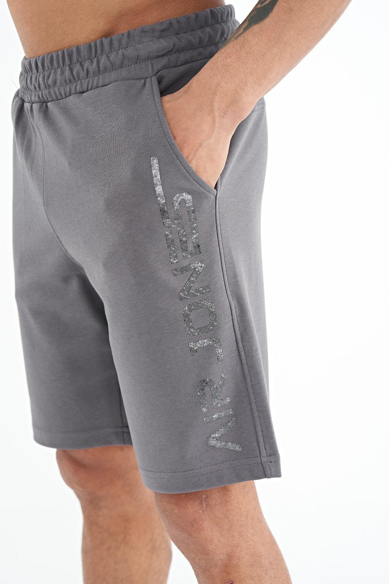 Short homme avec impression sur les côtés et taille élastique