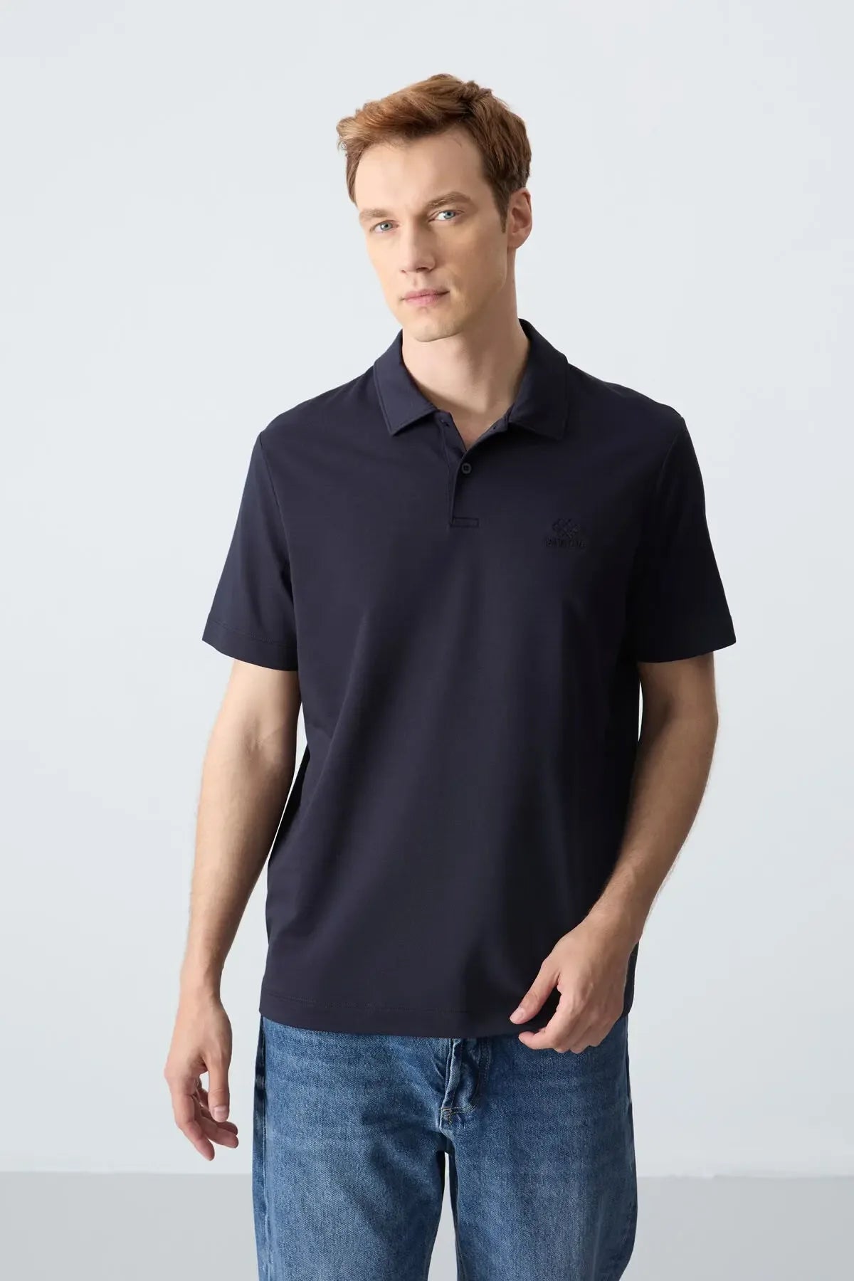 Polo homme en maille avec logo col polo coupe standard- 87748 - Justyol