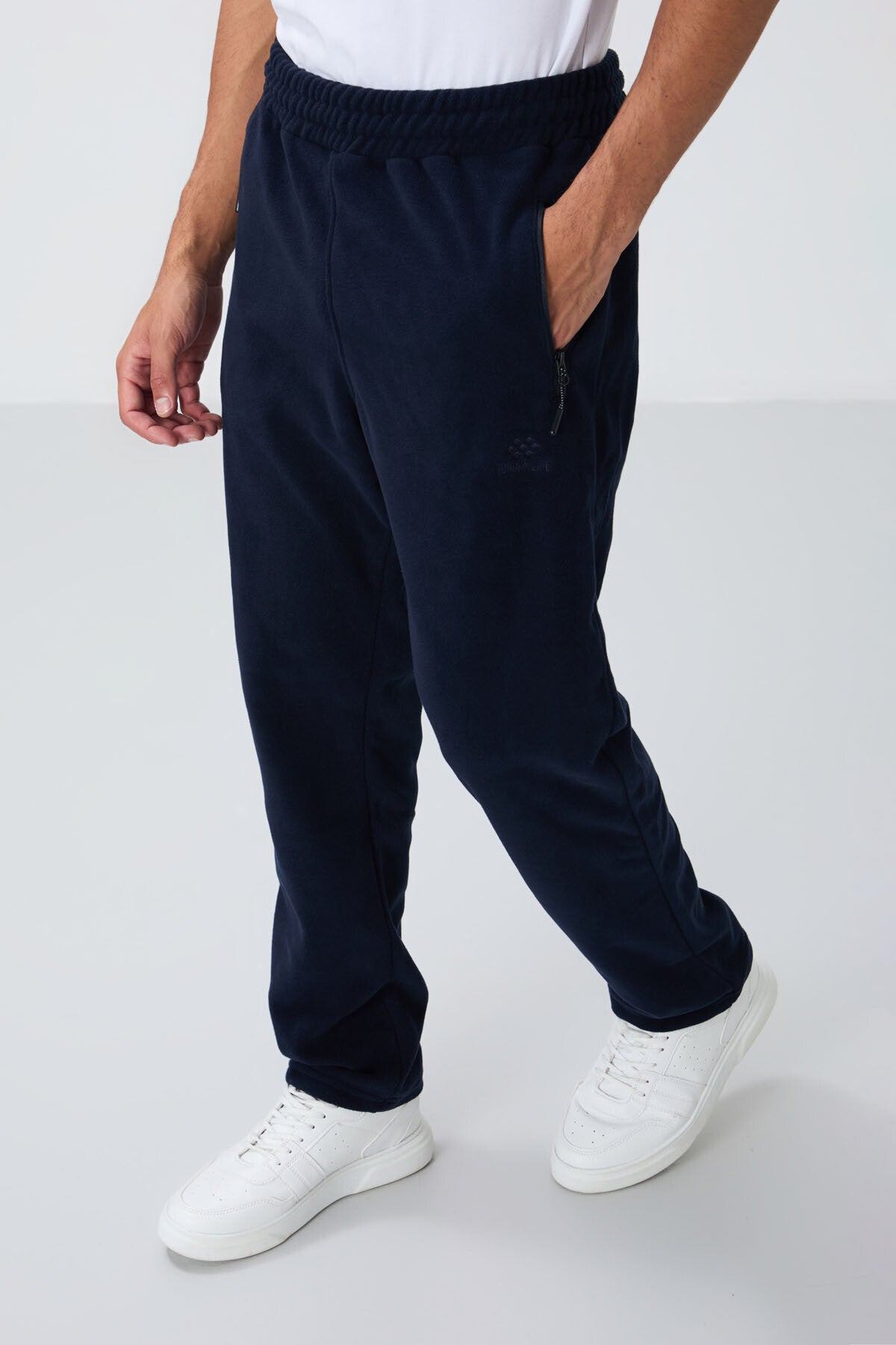 <tc>Ensemble de survêtement polaire homme bleu marine à col montant, coupe standard avec poches et fermeture éclair - 85193</tc>