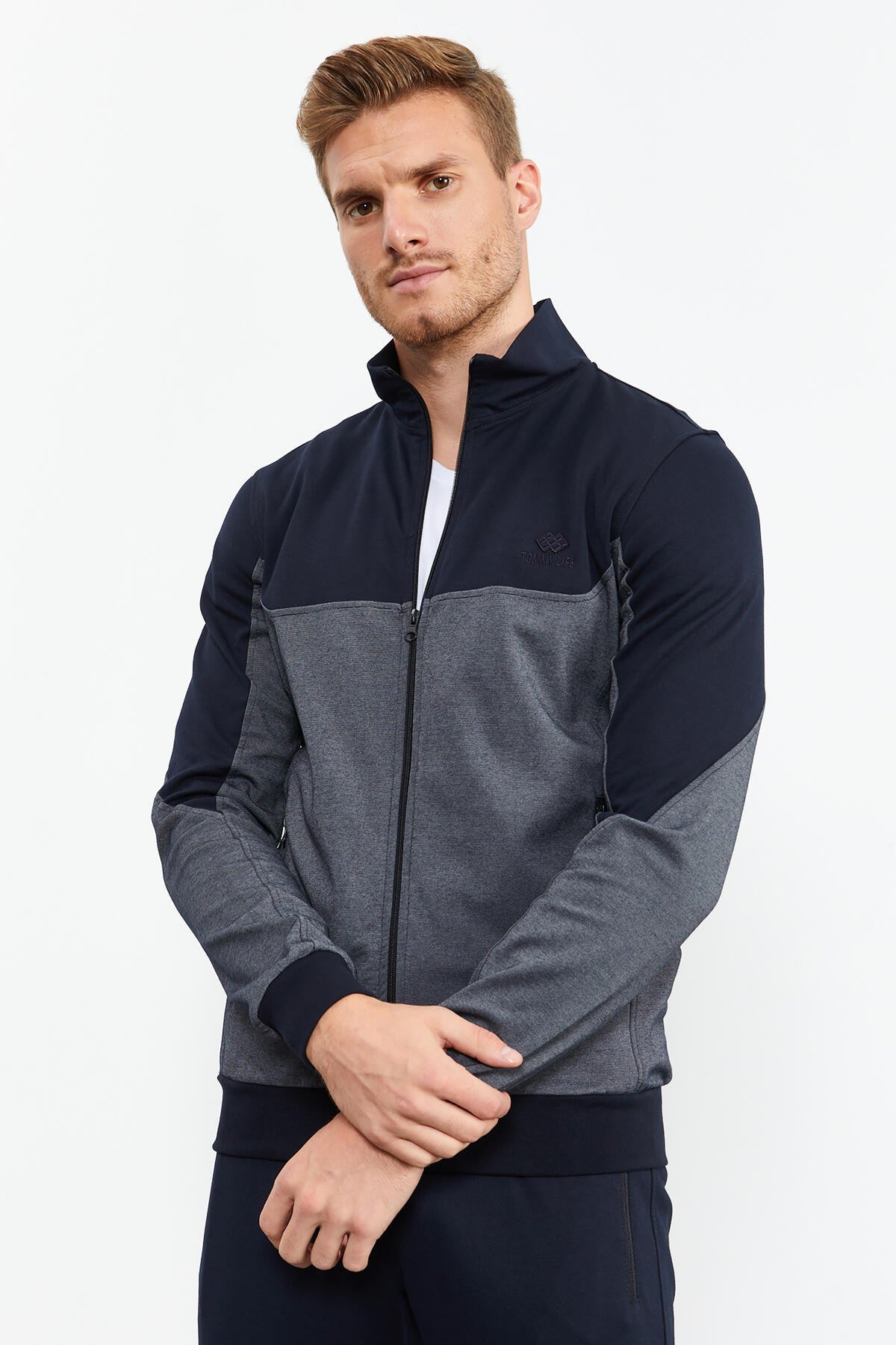 <tc>Ensemble de survêtement homme à col montant, bicolore, coupe standard avec poignets - 85142</tc>