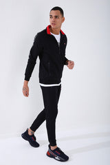 <tc>Ensemble de survêtement pour homme, couleur rouge et noir, col montant, avec bandes imprimées, coupe standard et bas resserrés - 85150</tc>