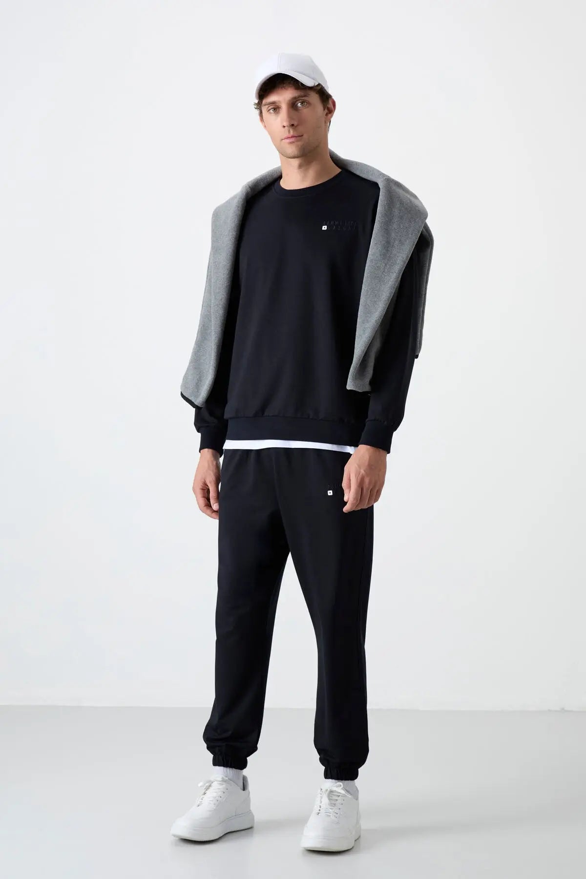 casual o yaka lastik paça erkek oversize eşofman takimi - 85120 - Justyol