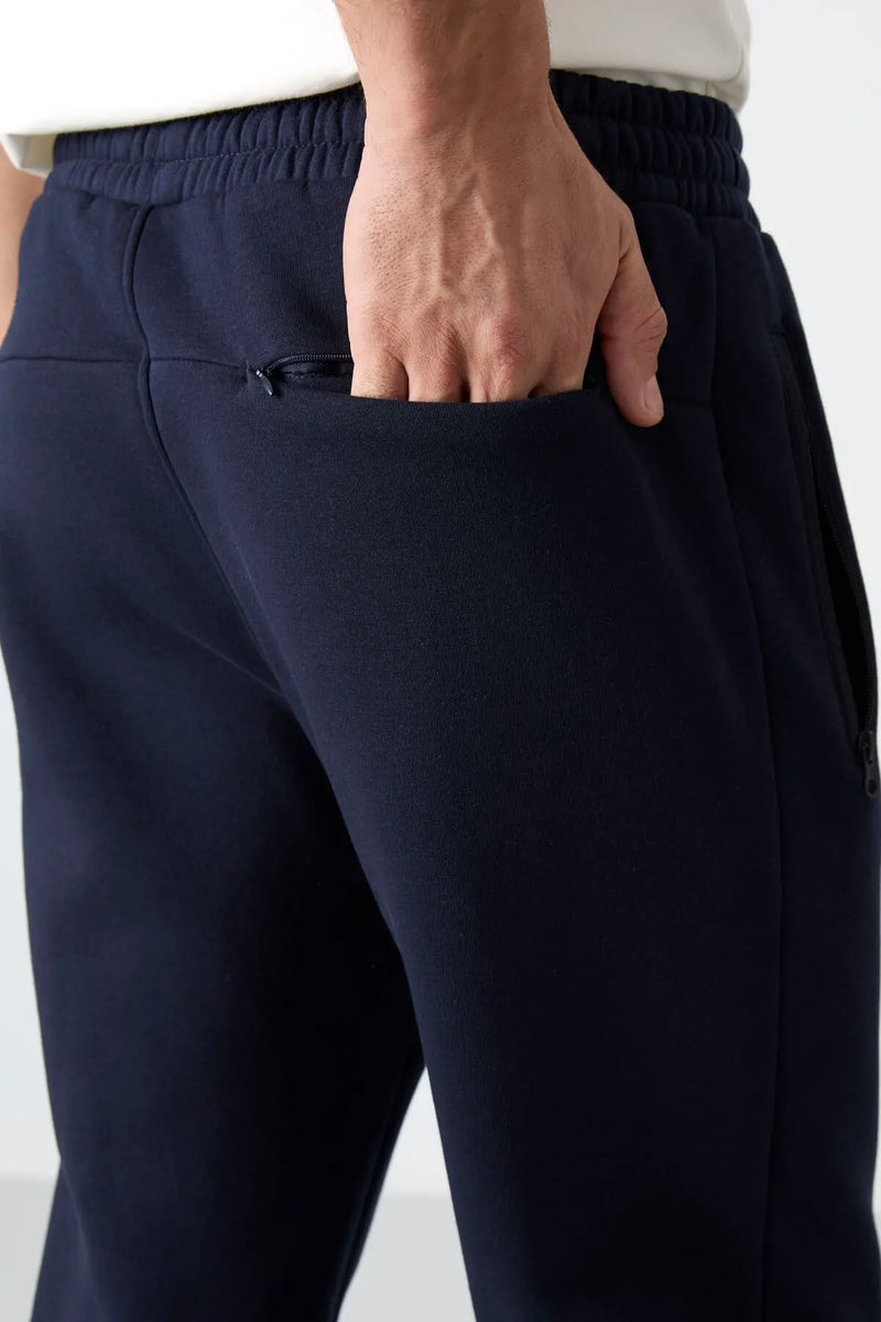 Pantalon Jogging Homme Carlo Şardonlu – Coupe Confort avec Poche Zippée