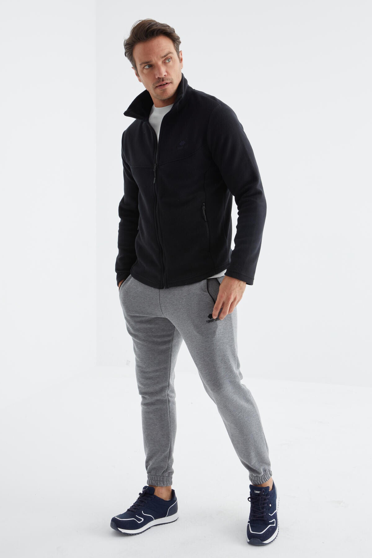 <tc>Sweatshirt polaire homme à col montant, coupe standard avec fermeture éclair - 88134</tc>