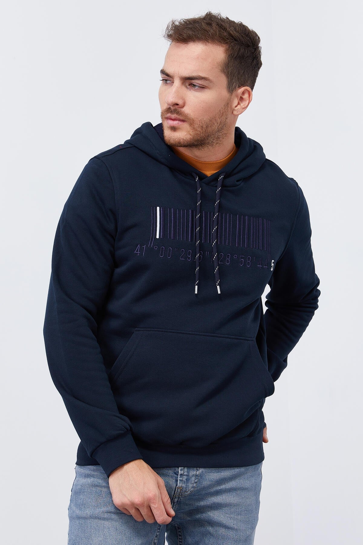 <tc>Sweatshirt pour homme à capuche, avec poche kangourou, broderie et coupe standard - 87839</tc>