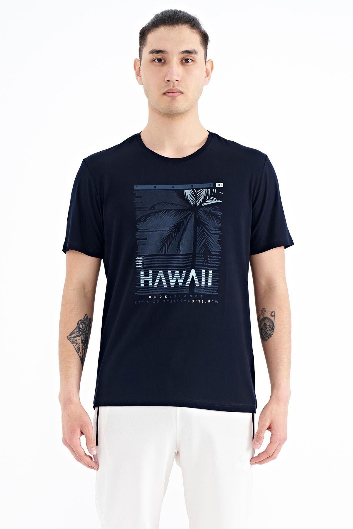 <tc>T-shirt pour homme à col rond, à coupe standard, avec impression de slogan - 88190</tc>