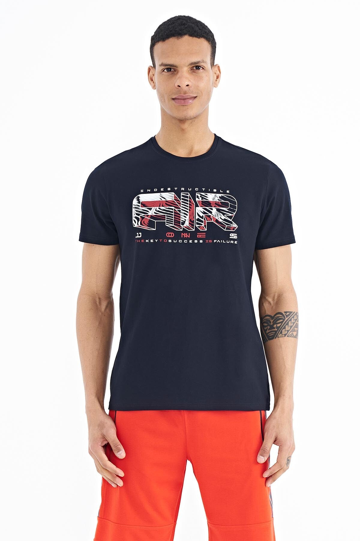 <tc>T-shirt pour homme à coupe standard "oscar" - 88226</tc>