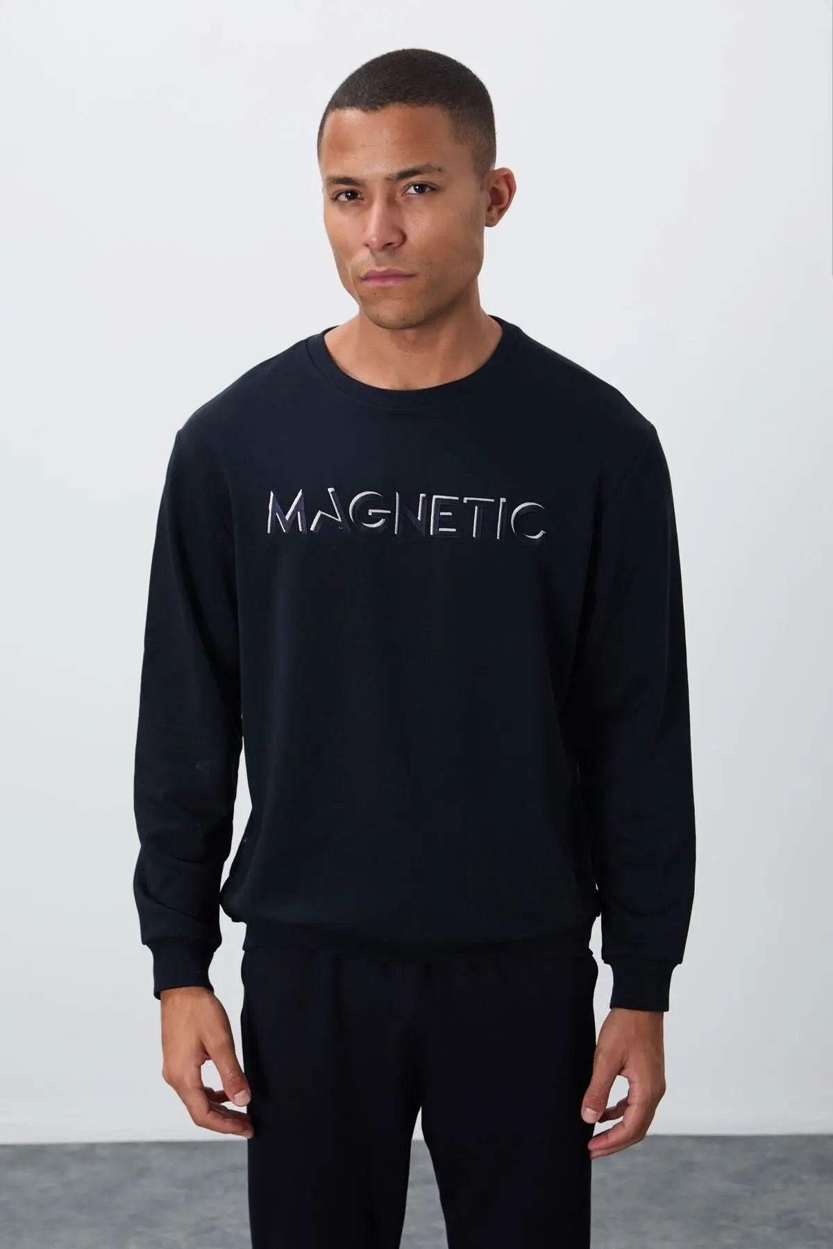 yazi nakişli o yaka rahat form erkek sweatshirt - 88020 - Justyol