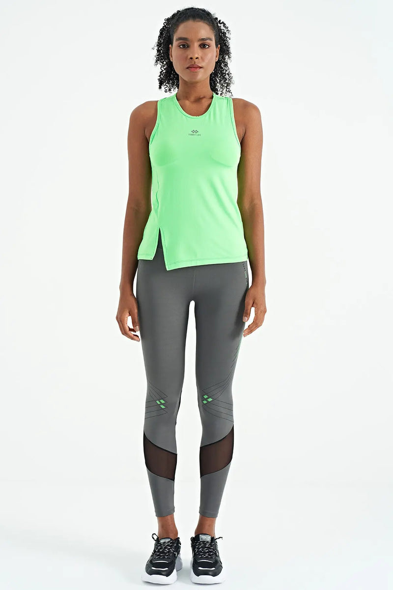 Débardeur de sport pour femme à col rond, sans manches, avec détails fente - 97256