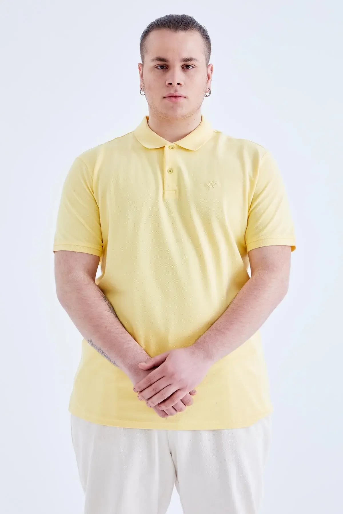 Polo homme en maille avec logo col polo coupe standard- 87748 - Justyol