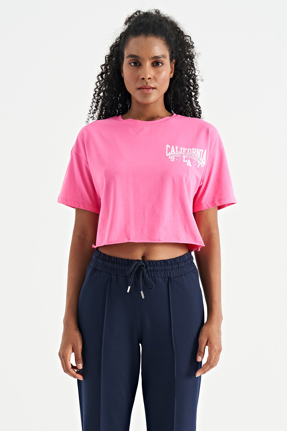 baskili düşük kol detayli oversize kadin crop t-shirt - 02179