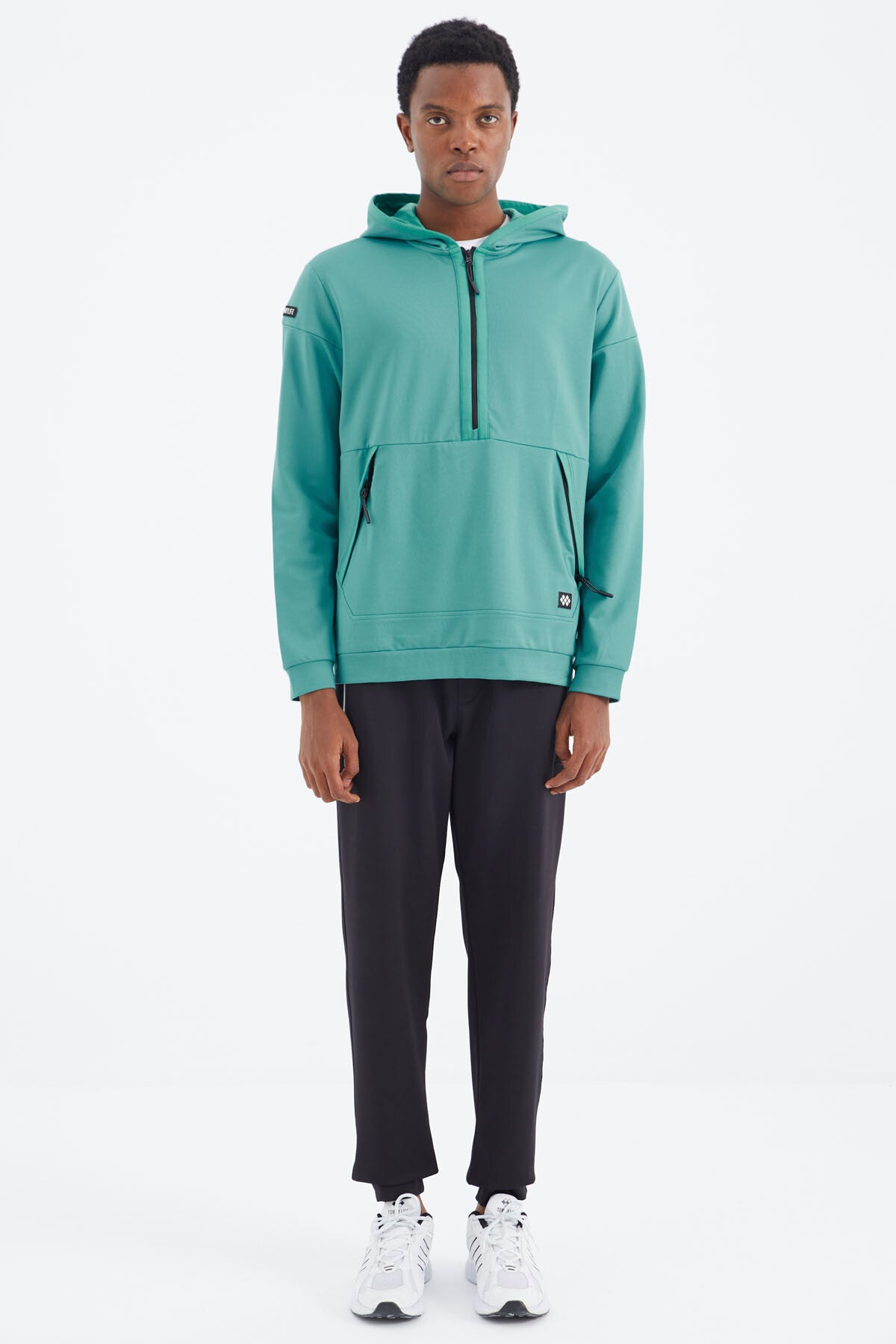 <tc>Pantalon de survêtement pour homme à la coupe décontractée, avec lacets et poches - 84993</tc>