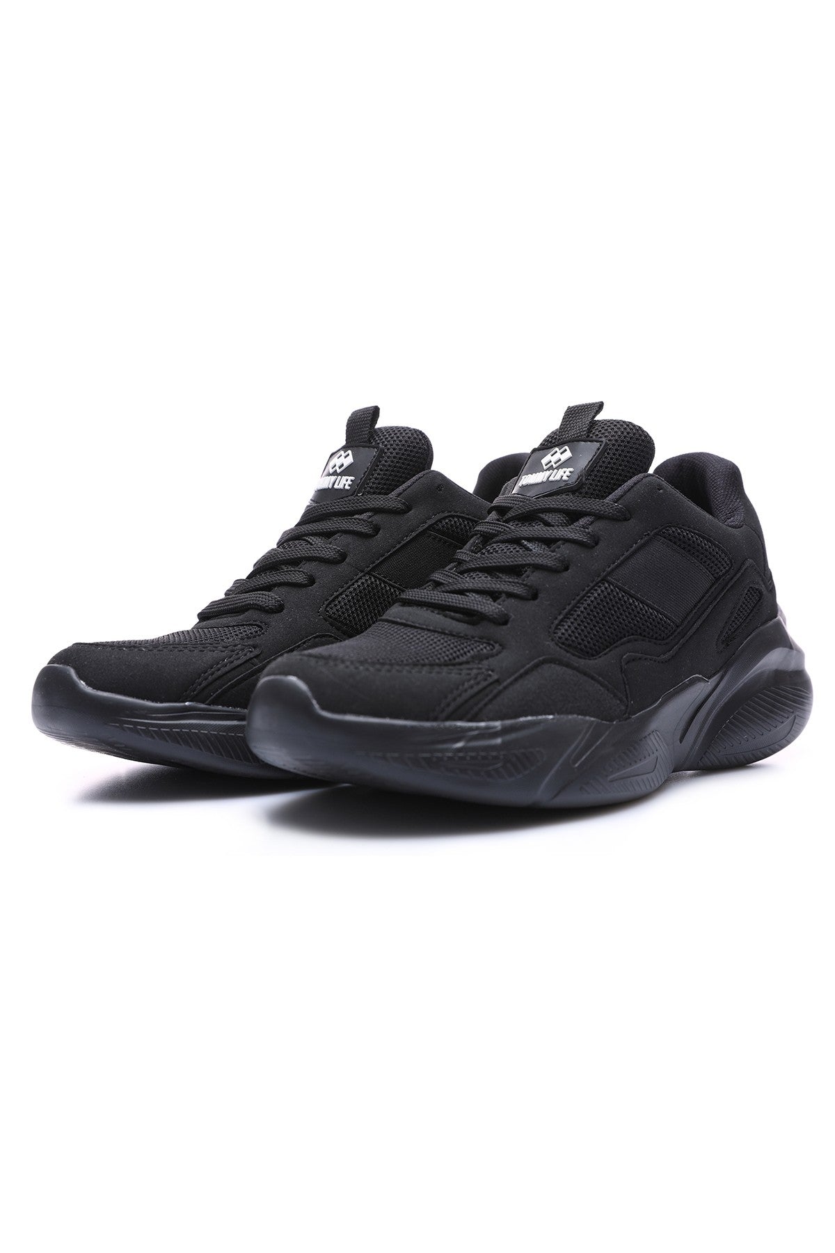 <tc>Basket pour homme à semelle épaisse, avec détails en mesh et lacets - 89063.</tc>