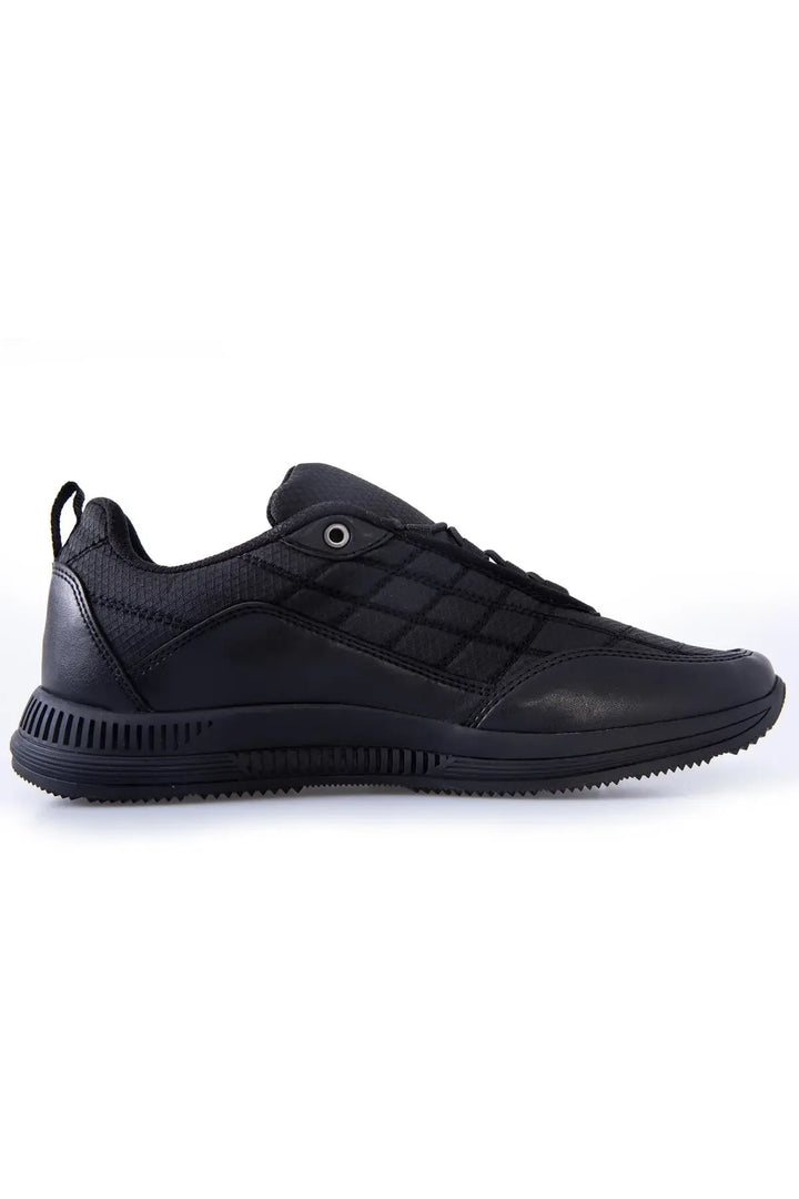 Baskets Sportives à Lacets pour Homme - Détails en Cuir Synthétique, Modèle Matelassé