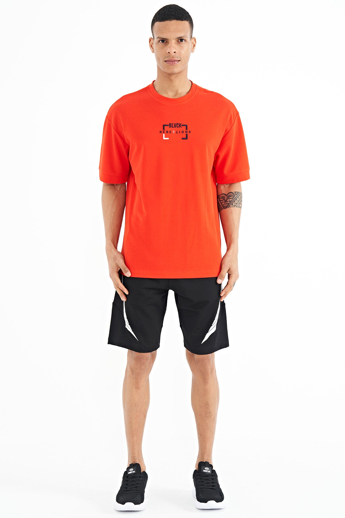 <tc>Short homme avec impression et logo brodé, coupe standard - 81252</tc>