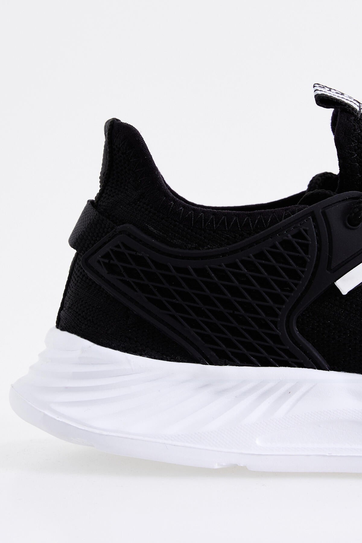 bağcikli yazi detayli yüksek taban erkek spor ayakkabi - 89100 - Justyol