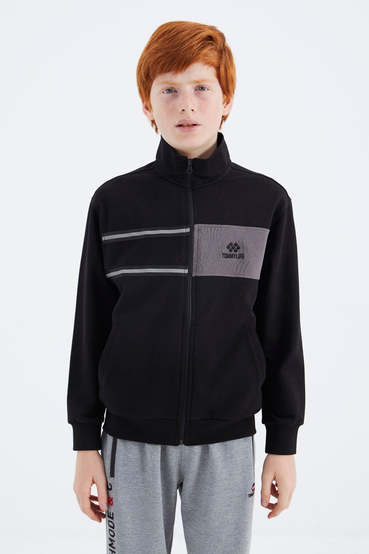 <tc>Sweatshirt pour garçon à col montant - 11183</tc>