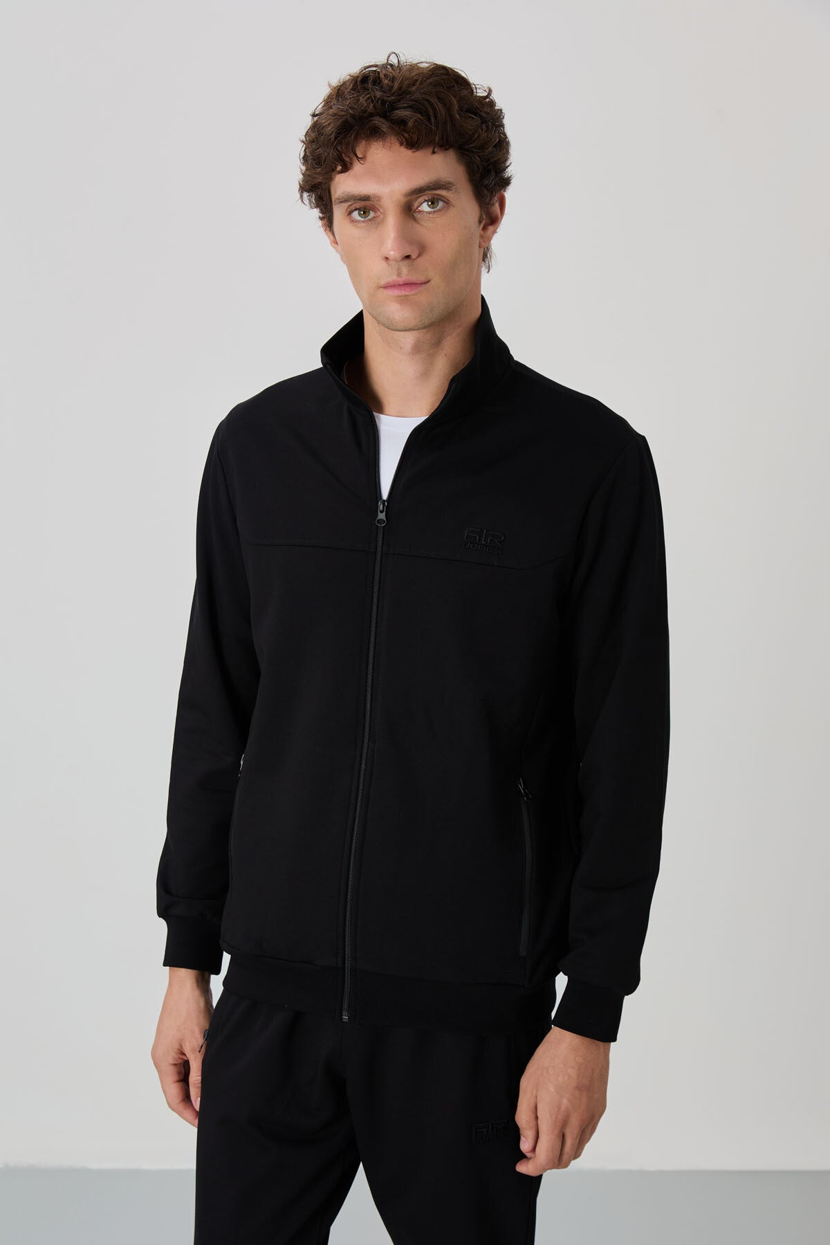 <tc>Ensemble de survêtement jogger noir Anton - 85178</tc>