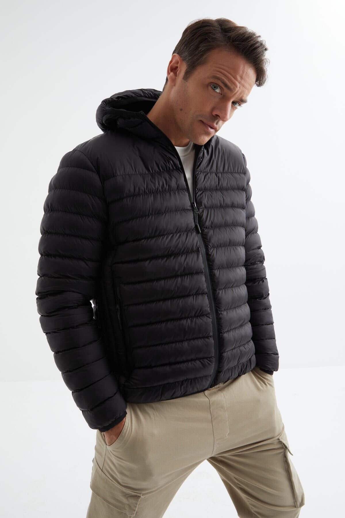 <tc>Veste d'hiver pour homme, coupe standard, avec fermeture éclair et résistante au froid - 88167</tc>