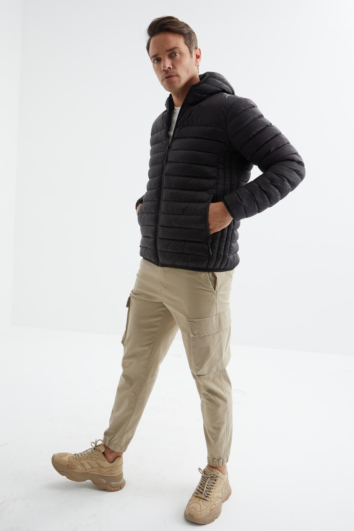 <tc>Veste d'hiver pour homme, coupe standard, avec fermeture éclair et résistante au froid - 88167</tc>