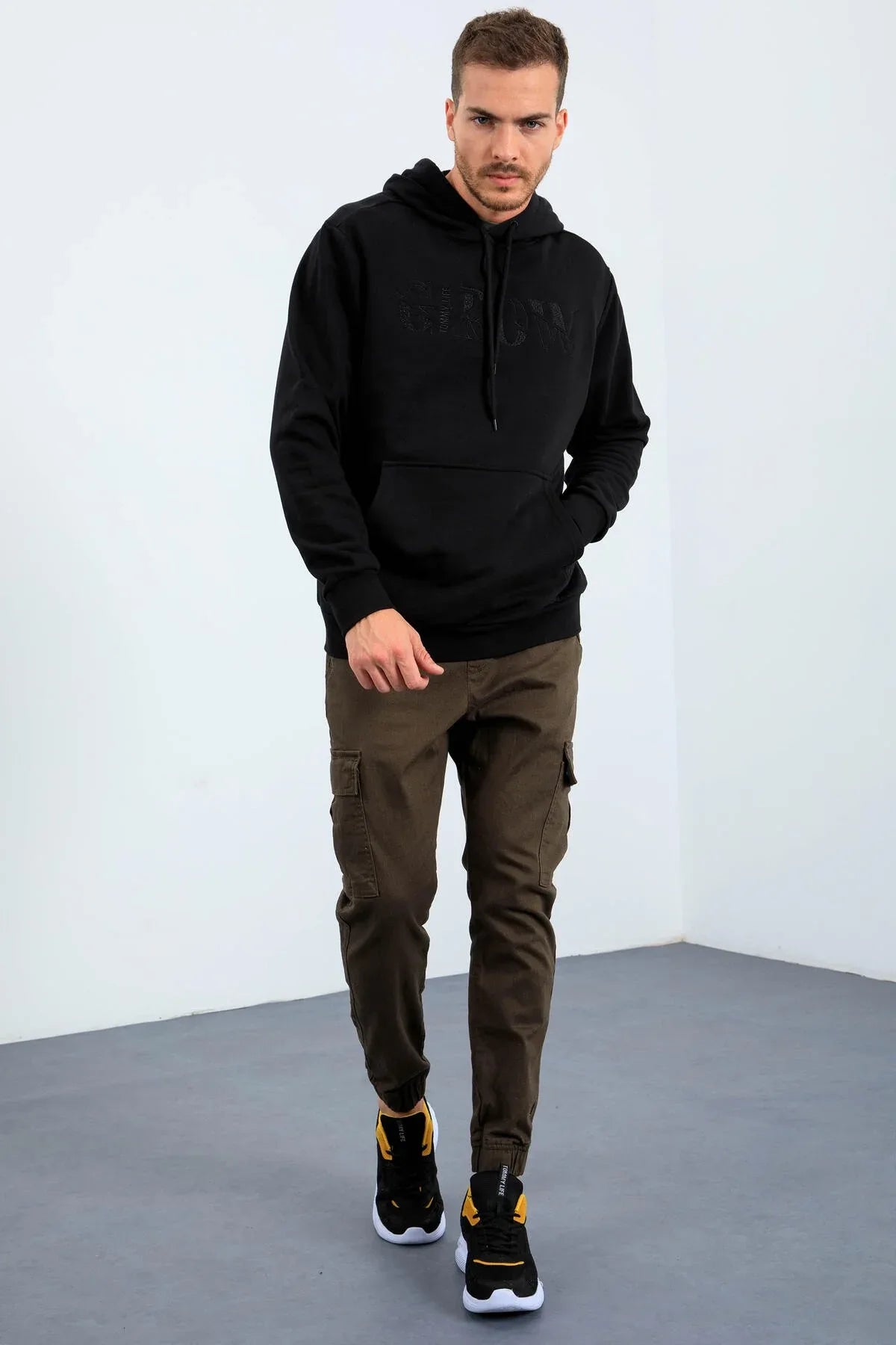 Sweat à capuche homme brodé coupe confortable - 88040 - Justyol