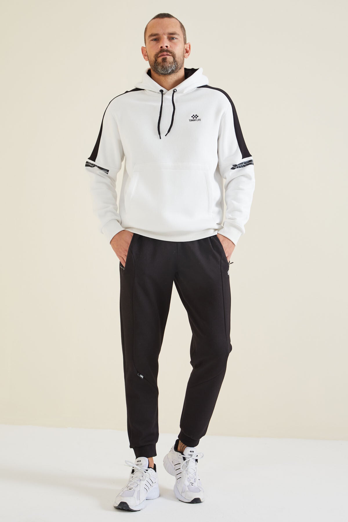 <tc>jogger pour homme - 82104</tc>