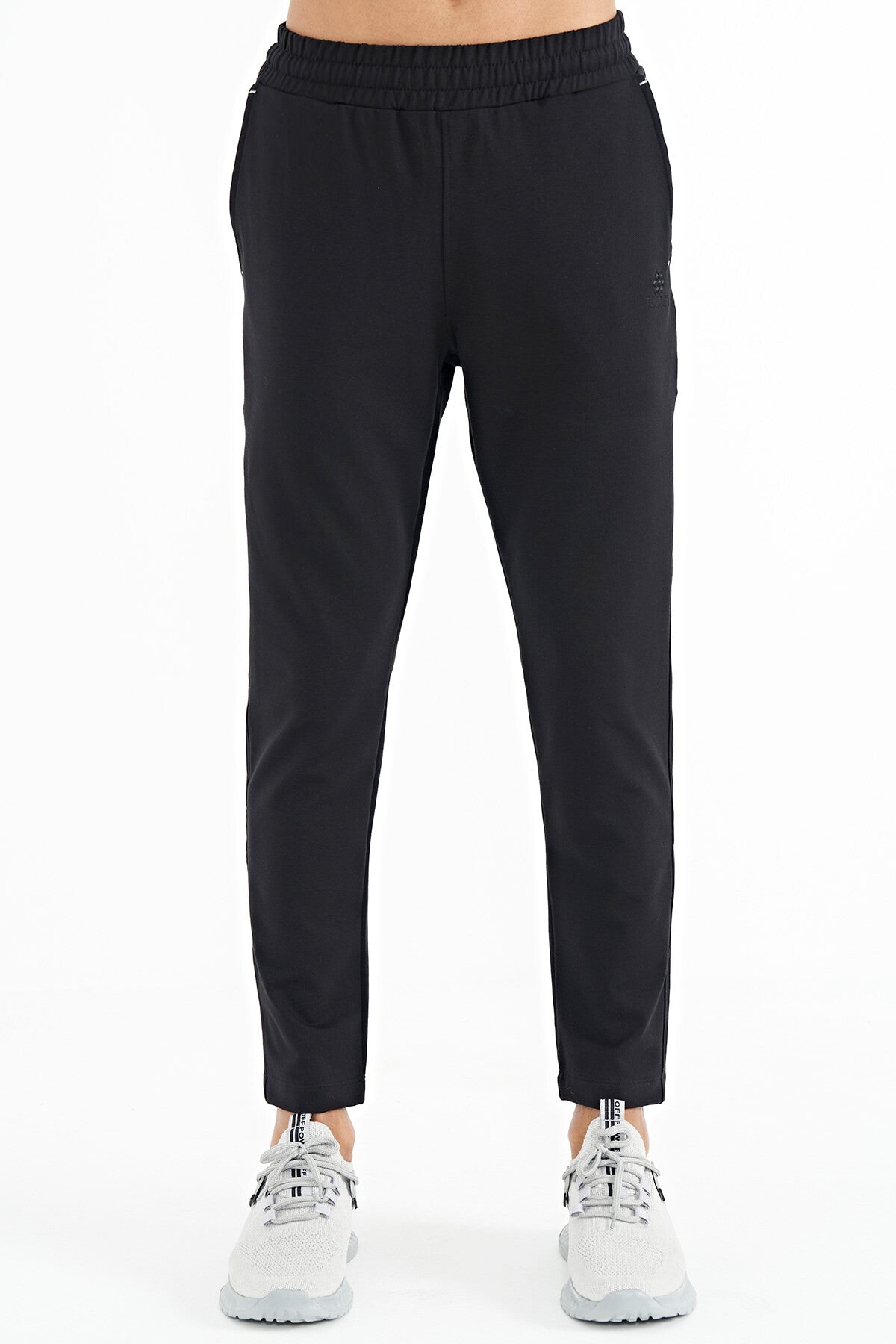 <tc>Pantalon de survêtement homme avec logo brodé, poches latérales, coupe standard - 84967</tc>