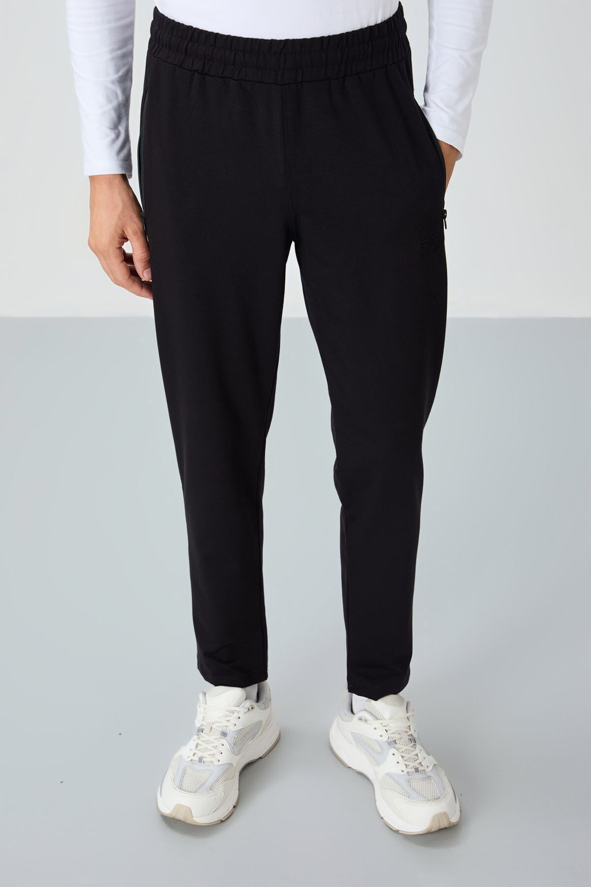 <tc>Pantalon de survêtement pour homme Victordar à chevilles élastiques - 84911</tc>