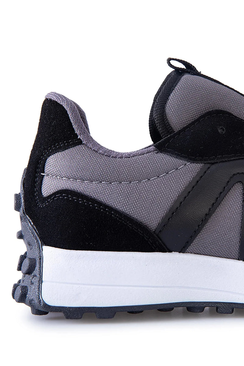 Baskets sport homme à lacets avec détail talon liège -89095