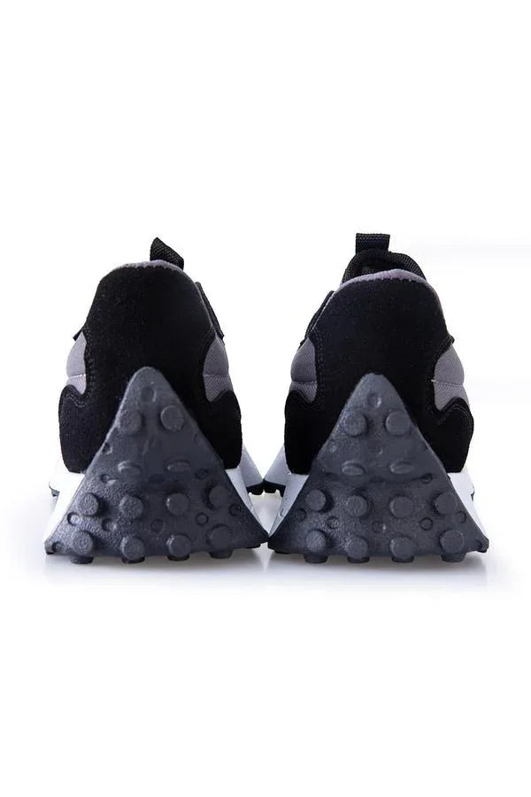 <tc>حذاء رجالي رياضي بأربطة بنعل ابيض مرتفع - 89095</tc>