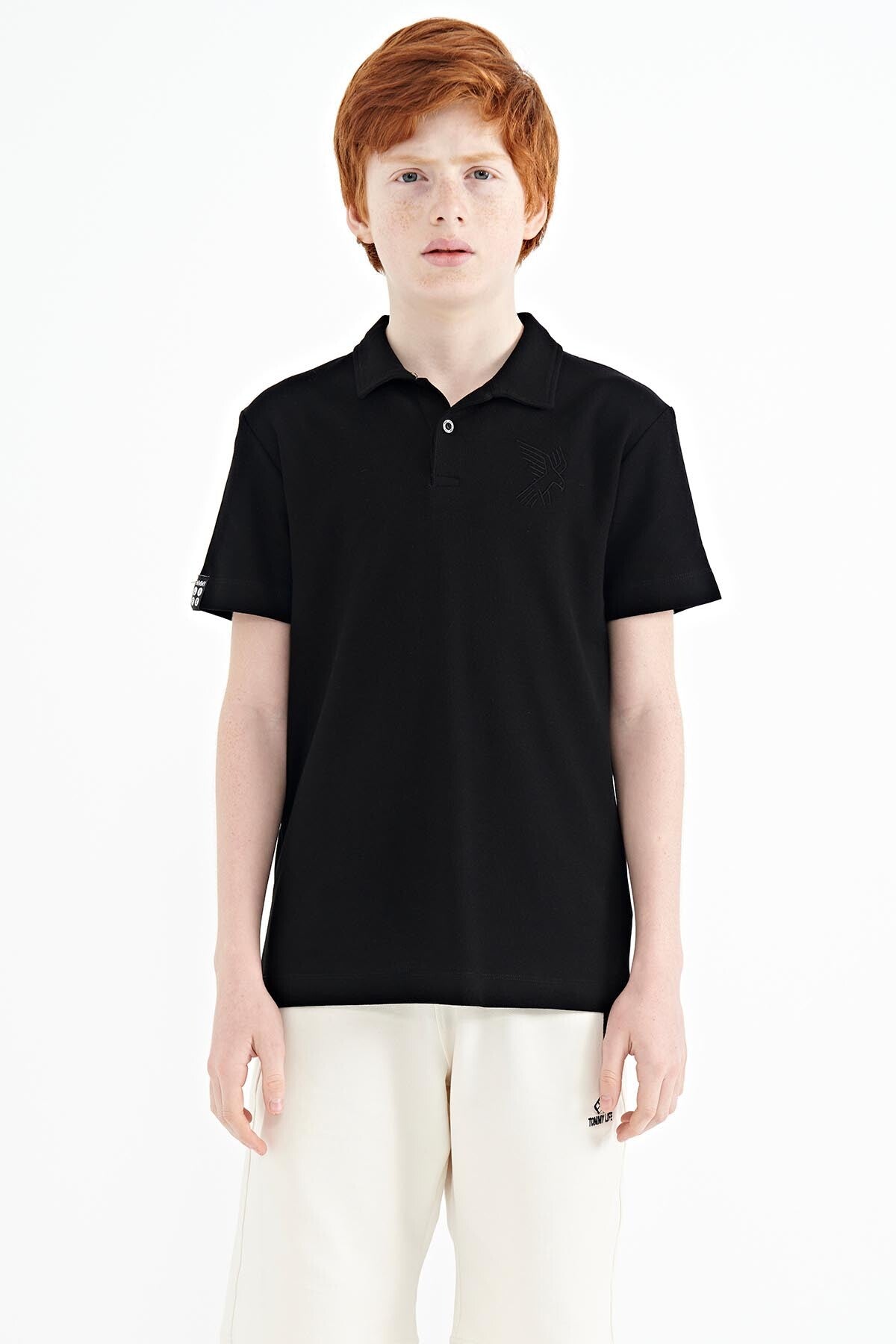 <tc>T-shirt pour garçon à col polo, coupe standard, avec détails de broderie minimaliste - 11084</tc>